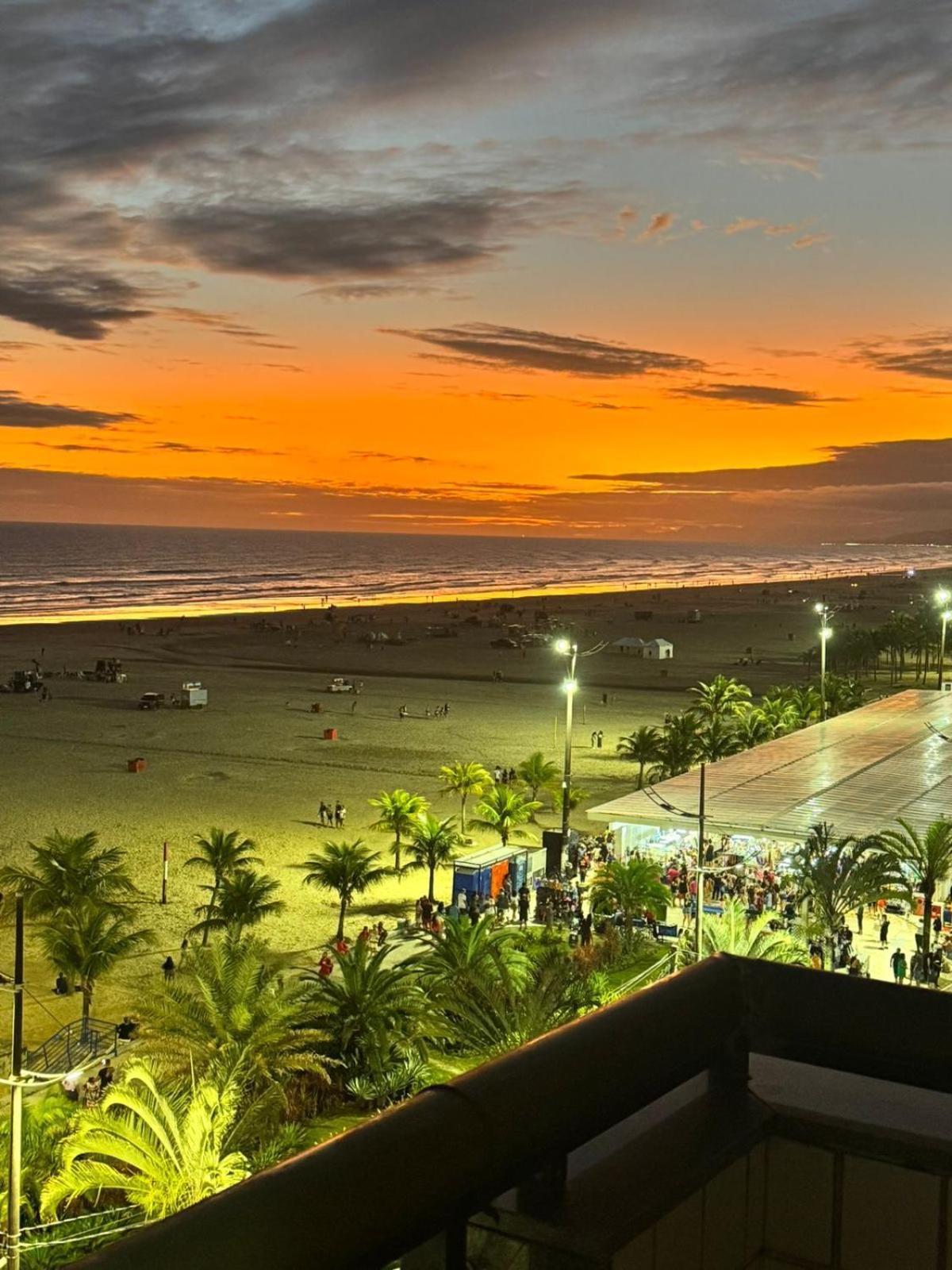 Guilhermina - Frente Pro Mar! Praia Grande  Exterior photo
